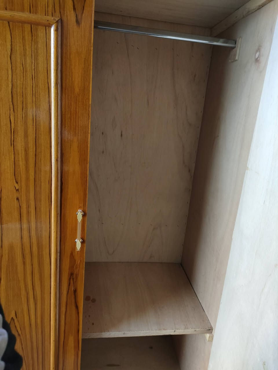 #متابعينا_الكرام 
#قنصور_اربع_ابواب_ملحق_شغل_توصيه درجة اولى صاج خمسه ملم  الاسفل وسقف زان مصري دنك زان ضهر حل وشد براغي نظافه 90%  👌🏻🔖 
 مستعدون لشراء غرف النوم والقناصير المستخدمة
للاستفسار مراسله الصفحه او الاتصال على  الارقام التالية 
***********📲 واتساب 
***********📲 

📍 العنوان موصل الجانب الايمن دوره الزنجيلي📍
💙تابعو صفحتنه ليصلكم كل ماهو جديد وحصري💙
