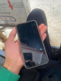 ايفون اكس ماكس • ٢٥٦ • ضهر مكسور