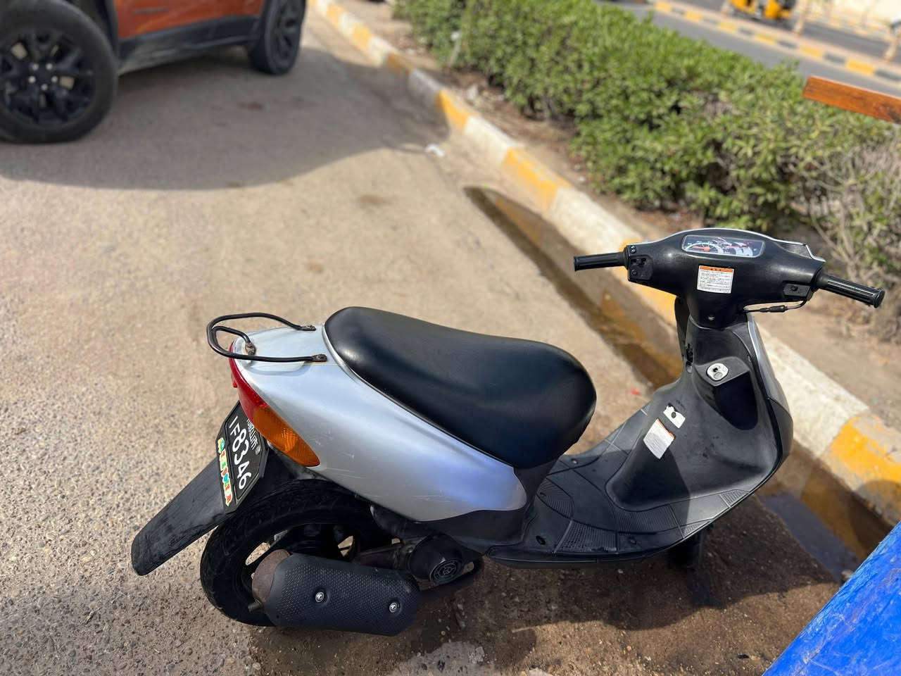 السلام عليكم شباب دراجه سازوكي رياضي وكييل وجديده بمعنه الكلمه ومالعوب بيها السعر 550وبيها مجال للشراي ***********
