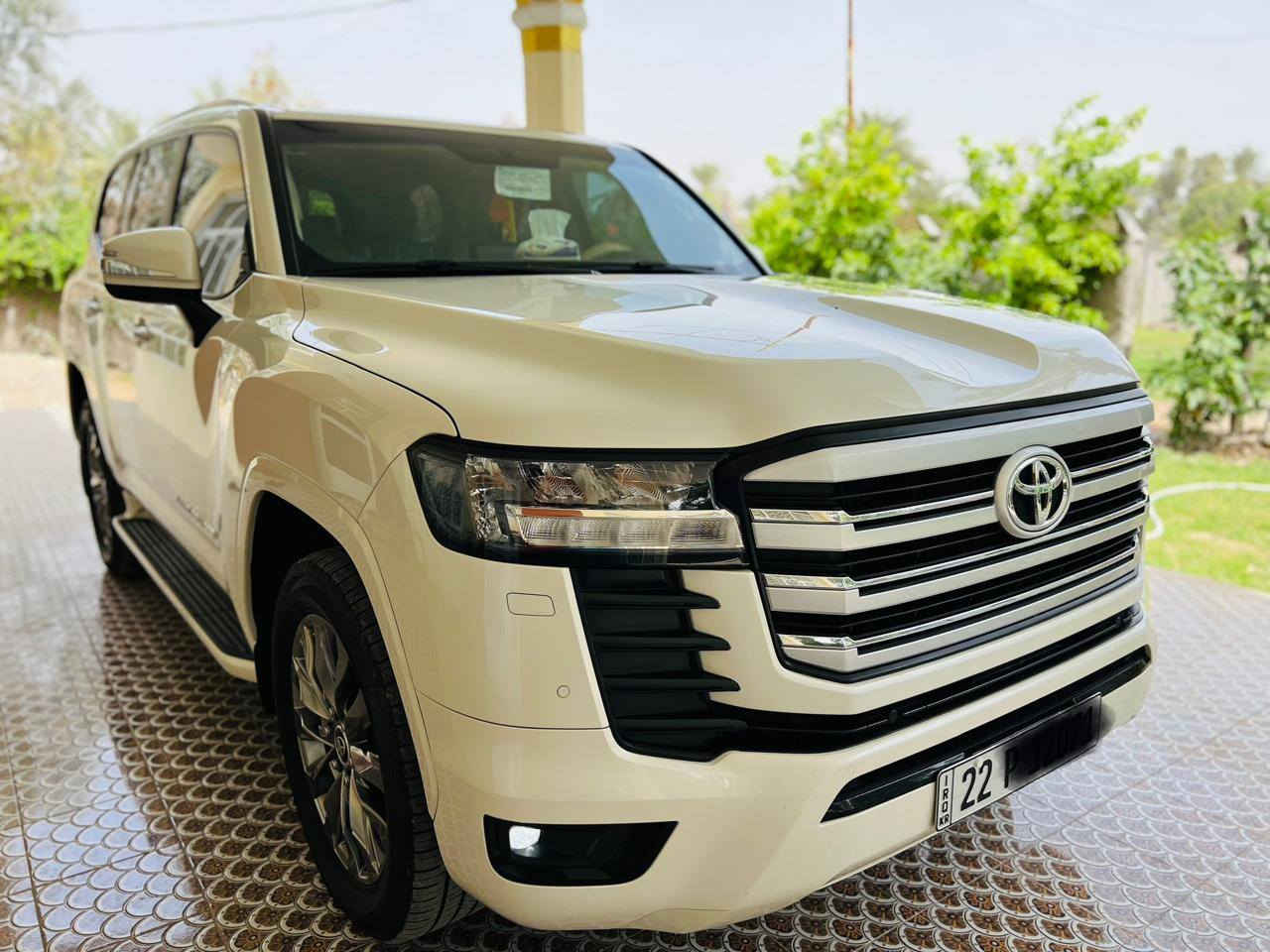 السلام عليكم للبيع لاندكروز موديل2022تكمه وسنويه ساز  باب الأول رقم  أربيل بسمي تحويل ثاني يوم مكفول كفالة عامه من صبغ وتبديل وفتح وشخوط 
فول موصفات 1/1
بصمه تشغيل 
بصمه أبواب لمس 
تشغيل عن بعد 
فتحه سلايت
كشنات ثنين كهرباء 
كشنات جلد 
كشنات تدفئه تبريد 
8ايرباك 
زراكات 
مري شفط 
شاشات خلفيه 
مطفايه حريق 
جنطه شفط 
سبعه راكب 
ثلاث قطع تبريد 
محرك 4000 تنفس طبيعي 
حساس امامي 
حساس خلفي
 بصمات ثنين 
سبير منازل 
وباقي موصفات ساز معروفه 
ماشيه45 الف  حقيقي 
سعر (635)
الاستفسار اتصل على الرقم ***********
مكان بابل حله
