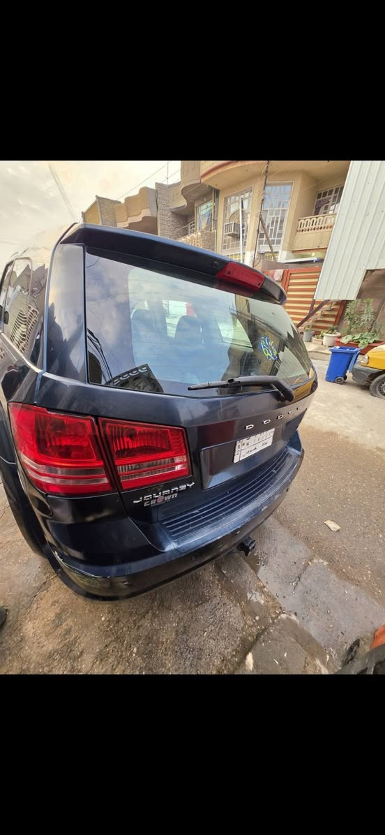 للبيع جورني مديل ٢٠١٣ رقم بغداد بسمي مكان بغداد *********** السعر ٨٥
