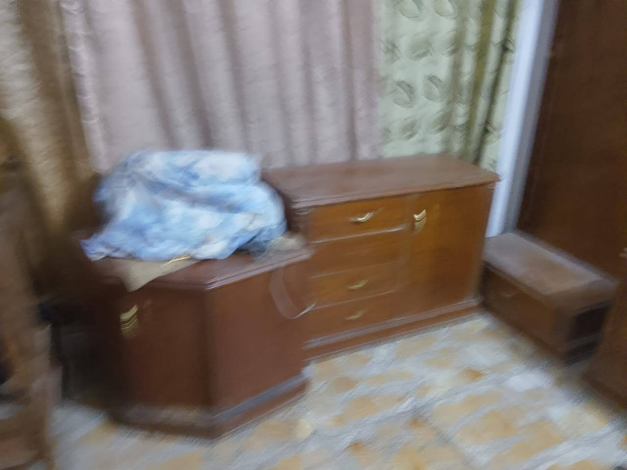 غرفة نوم صاج ٨ قطع رايديها بمليون للاستفسار الاتصال على الرقم ***********
