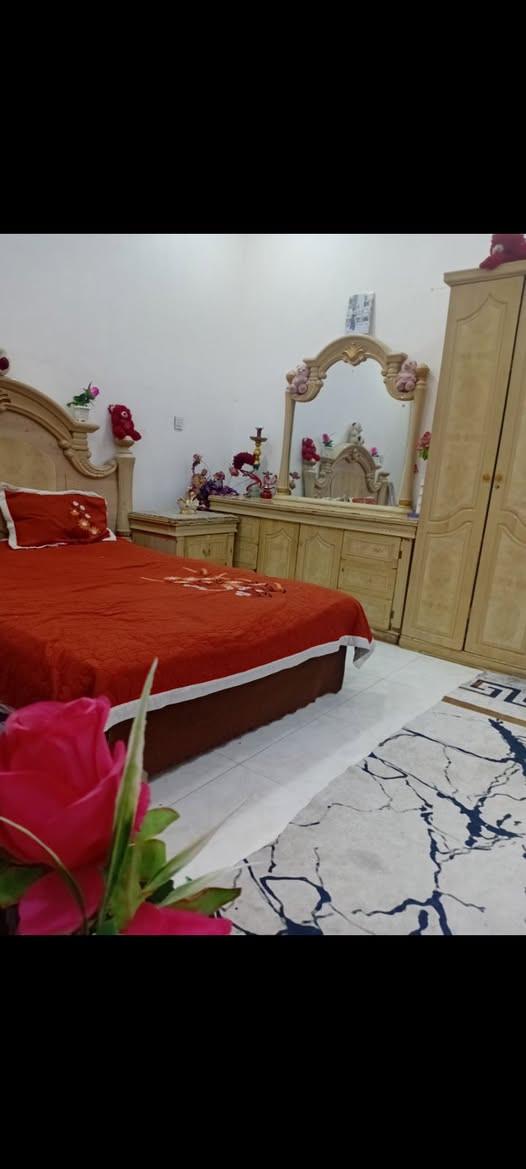 خرفه للبيع نضيفه   فقط عوزها شد عدل
السعر 110الف
للستفيار ***********
