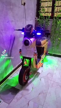 X900 • ٢٠٠٠ واط • باتري ٣٣ أمبير