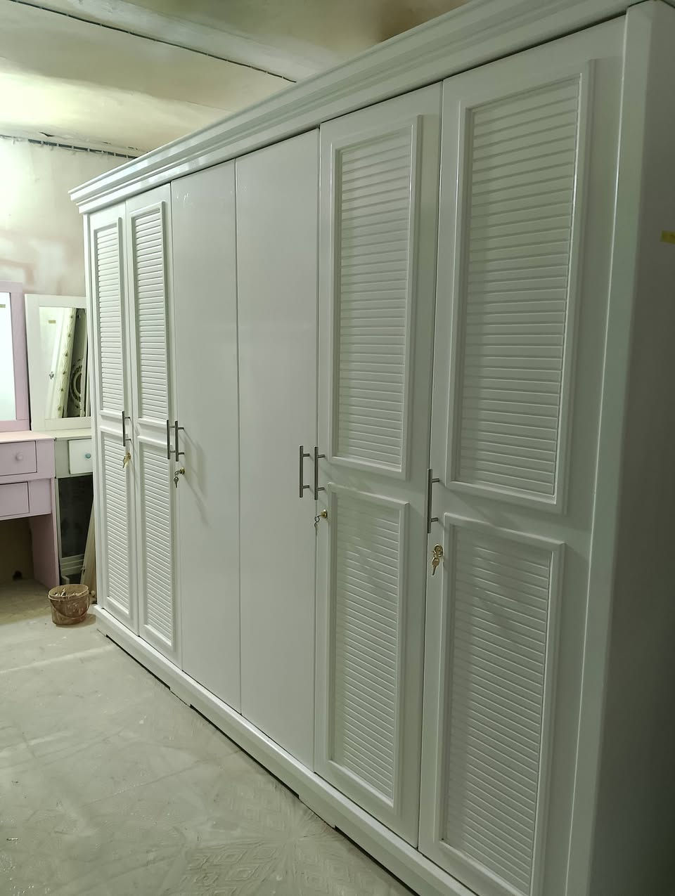 معرض سليم
كنتورين كويتي إيطالي مستخدم 6 باب 3متر الكنتورين

شرط النظافه والمتانه وشرط كويتي إيطالي مو تركي ولا ماليزي سعر الكنتور 350 ألف قفل من الأخير بدون عمله العنوان داخل المنشور ***********
