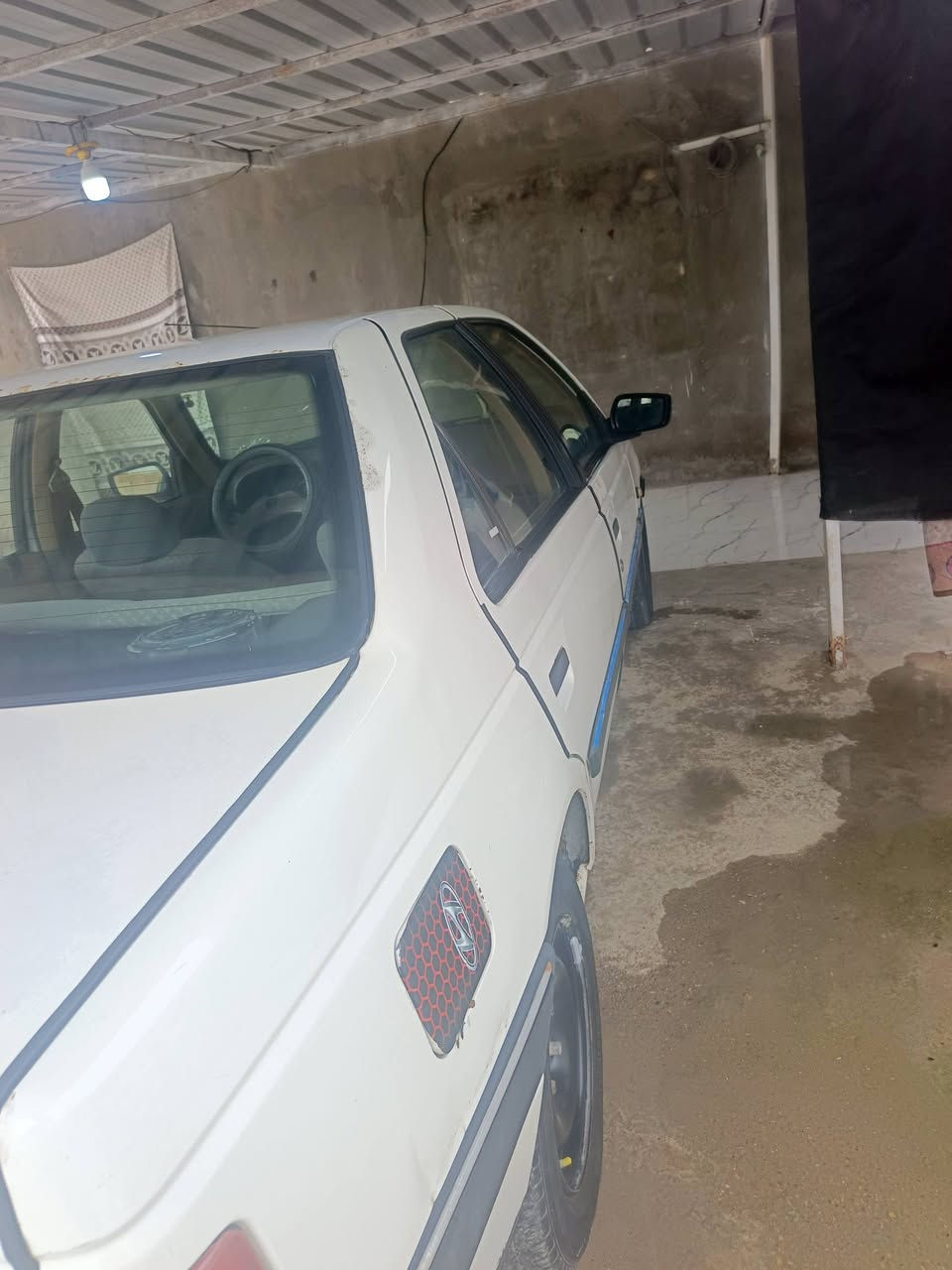 سلام عليكم بيجو 405 مديل 2010
سياره بسمي جاهزه كير ومكينه جديده مكفولات بيهة طخه بل جاملغ الخلفي مثل ما موظح بصوره بعدني مصابغه السعر 
39 وبيهة مجال بسيط *********** المحافظه واسط
