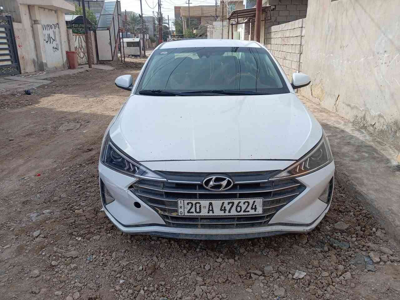 السلام عليكم سياره الانتره مديل 2020 وارد أمريكي رقم ديالى الجديد الانكليزي هزه جديده بعده السياره بسمي شرط التحويل ثاني يوم ضررها جامرلغ امامي و مبدل بنيدفقط ايرباكات كله سليم و بيها سونارين مكينه 2000 كير مكفول ماشه 83  المواصفات حساسات مري حساس توقف ذاتي تبريد تدفئه السعر 130 وبيه مجال للطيبين العنوان ديالى بعقوبه الاتصال على الرقم ***********
