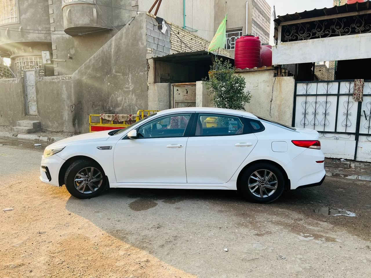 السلام عليكم اوبتيما خليجي 2019 
سياره اربيل سنويه 2026شهر 11تنتهي
سياره كفاله من الحادث ومن تصليح ومن صبغ 
فقط بيه كم دحجه شوف عين 
سياره نص فول 
تحكم بلستيرين 
مرايت شفط 
حساس امامي وخلفي 
كامره خلفيه
لايت LAde
لايت زنون 
سياره ماشيه 112
حدايديه جديده على ايدي 
سياره مامفتوح بيه برغي غير الحداديه 
سياره اريد مراوس بيع ماعندي مشكله اريد سياره توسان سبورتج  اذا بيه سعره 170بيه مجال قليل تواصل على هذا رقم ***********فقط واتساب هذا العنوان بصره معقل
