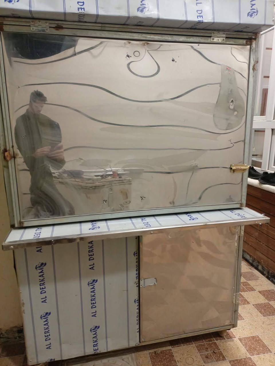 سلام عليكم كشك نضيف كلش
استعمال قليل شهر واحد وجاي ابيعه
المكان دوره بعيثه
السعر 200وبي مجال 
التصال ***********
