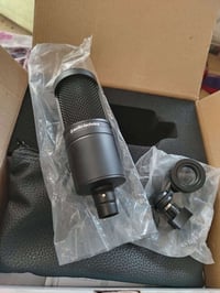 شاحن • مرجوع • اكسسوار