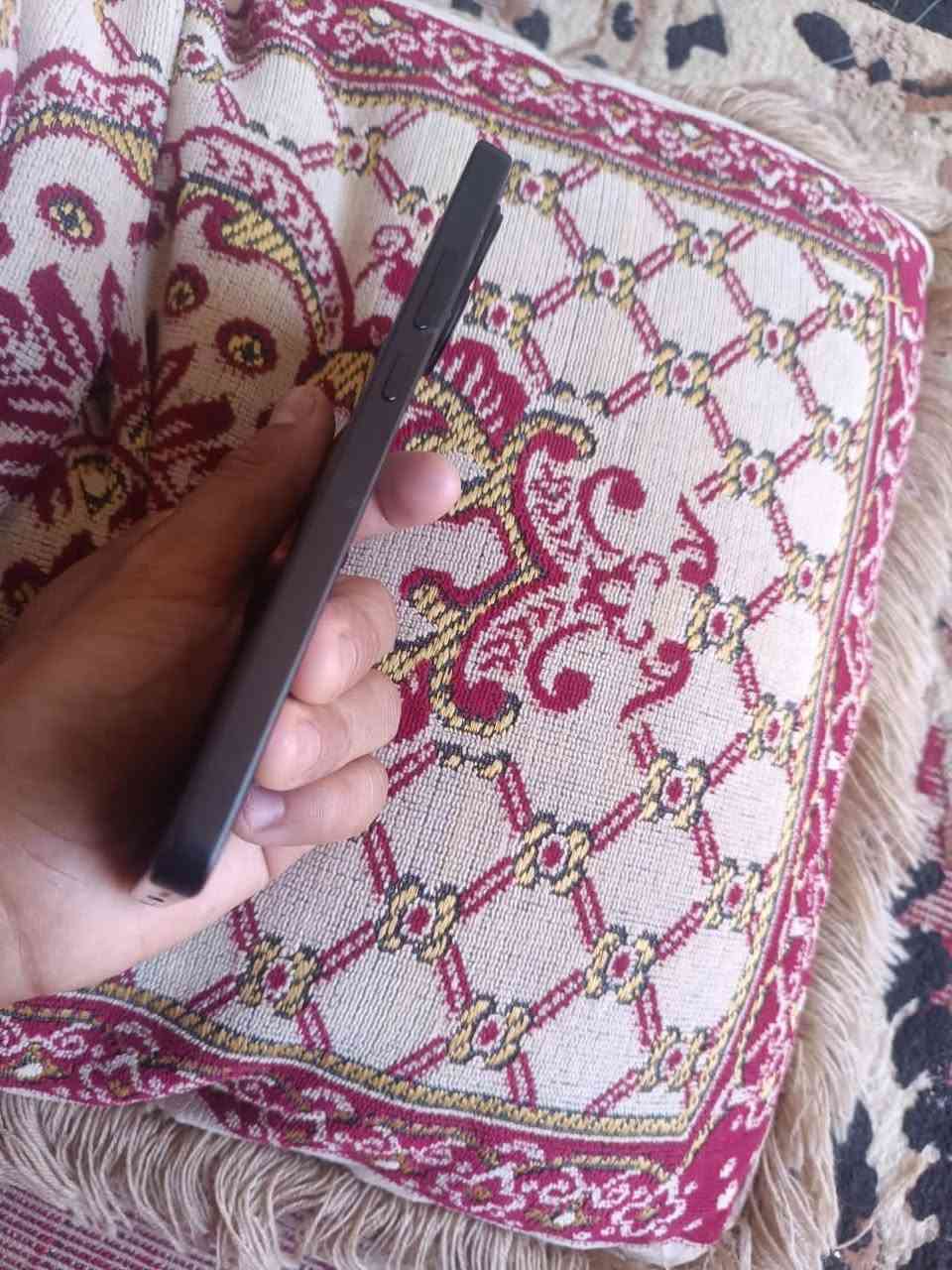 بوكو x7برو للبيع
ذاكره 256 ملحقات كامله 
مابي اي عيب بس اميري شويه بلشاصي مالته ممئثر عليه اب ايشي السعر 330 قفل 
تواصل واتساب ***********
