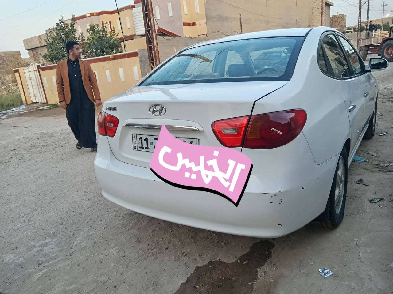 السلام عليكم
افانتي٢٠٠٧بغداد/خليجي بدون حادث 
فقط صبغ حزام جماليه 
محرك١٦٠٠ دكشن عالي /تبريد ثلج 
السعر ٩٥ وبيها مجال 
مكان السياره بغداد 
السياره بااسمي 
***********
