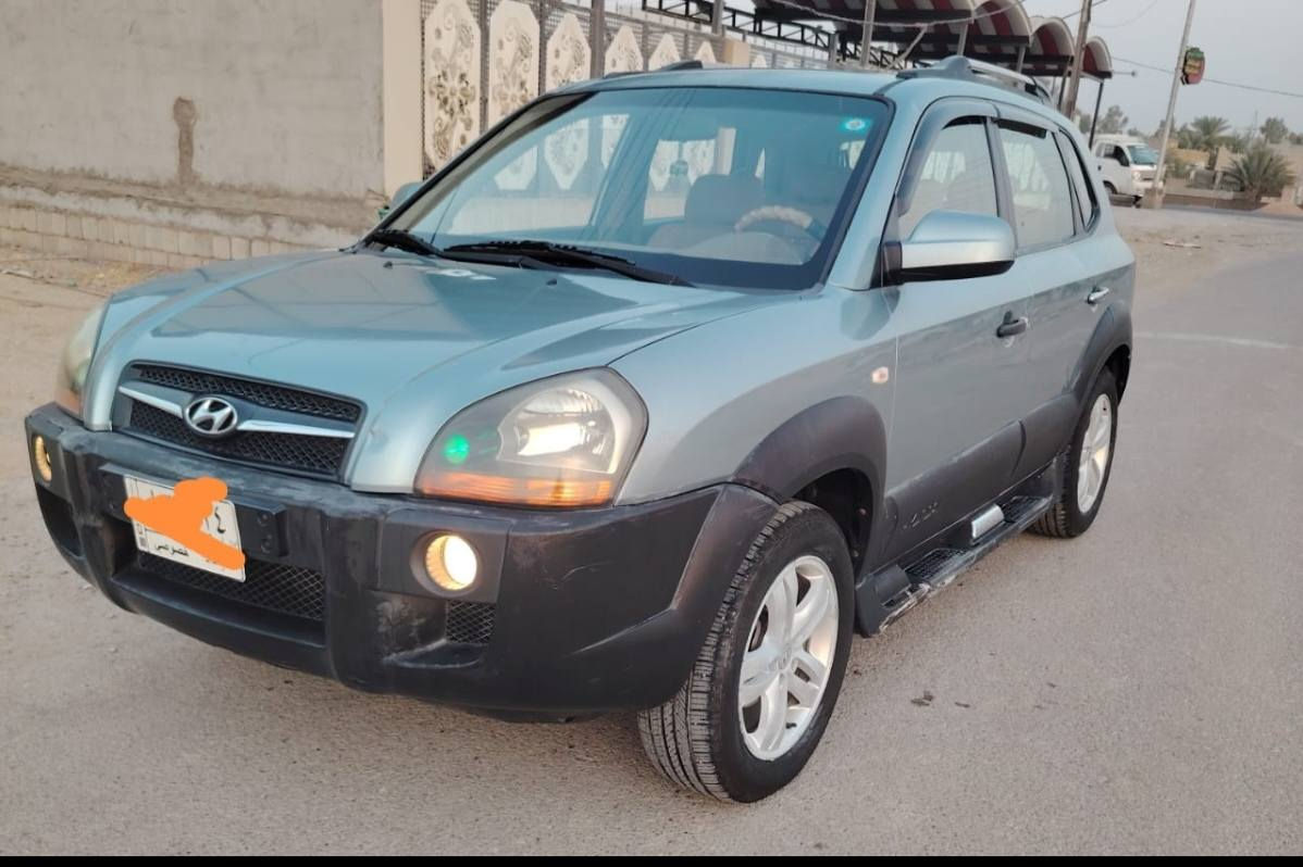 توسان ٢٠٠٩ خليجي بيهة ضربة باب الصدر عكس السايق تصليح عالبارد موجودة ديالى بعقوبة السعر ١٠٥ ورقة للإتصال ***********
