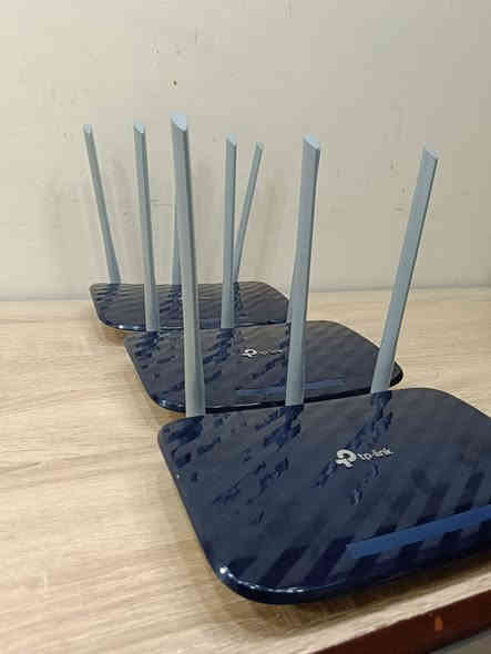 راوتر نوع Tp-link حديث
عدد 3 قطع اخو الجديد بسعر مغري جدا سعر القطعة الواحدة 20 الف فقط مكاني كركوك  للطلب الاتصال على الرقم ***********
