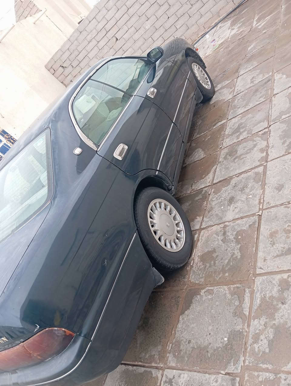 السلام عليكم سياره بطه للبيع موديل 93 مكفول كفالة عامه من الكص ونقل جثه وعيب الشرعي رقم انبار دولي مشروع وطني بسمي تحويل ثاني يوم سنويه وهزه جدد  كير ومكينه خير من الله تخم تأير حداديه السياره جديده وجاهزه السعر 49 وبيه مجال  للاستفسار *********** مكاني ناصرية
