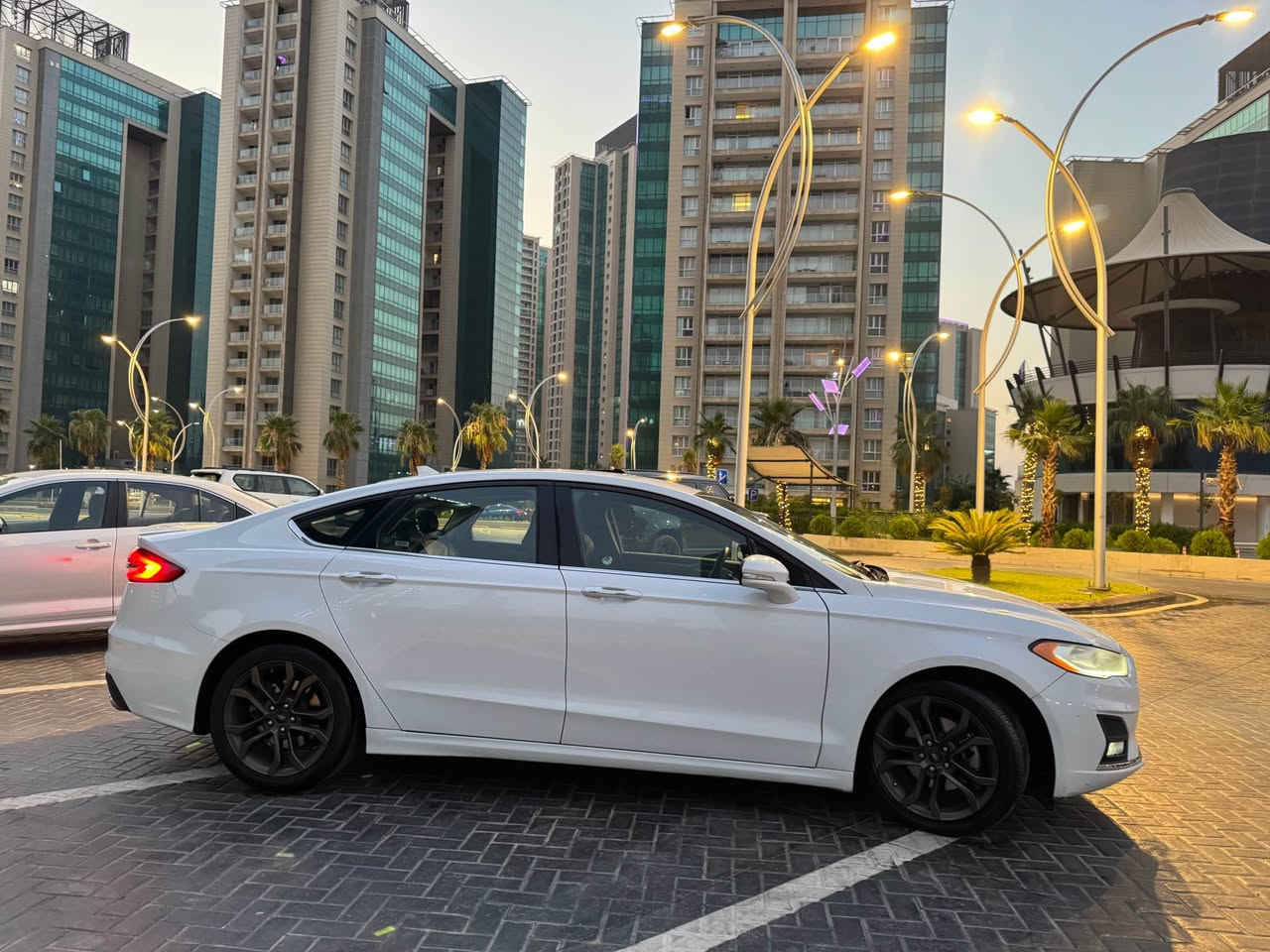Ford fusion 2020 SEL
🇱🇷🇱🇷🇱🇷🇱🇷🇱🇷🇱🇷
قةپات مواصفات بدون سلايت
3 شاشة كبير
كوشنات جلد + هيتةر+ خةزن + كارةباى
تةبريت مةركةزى
ويل كبير لايتات زينون
بسمة شةغال
4 باب بصمة
حاسة كاميرا رادار 

محرك 1.5 توربو ما مفتوح شرط فحس بدون فور ويل 
ضرر: بس بونيت بدون دواخل بدون ارباگ 

ارباكات كل سليم بيلادى
ماشى 70,000 سنوية رقم كل جديد
تايرات جديد سيارة جاهز مابى مصرف شرط
عنوان اربيل 
سعر 118 مجال بصيط
*********** أربيل, العراق
