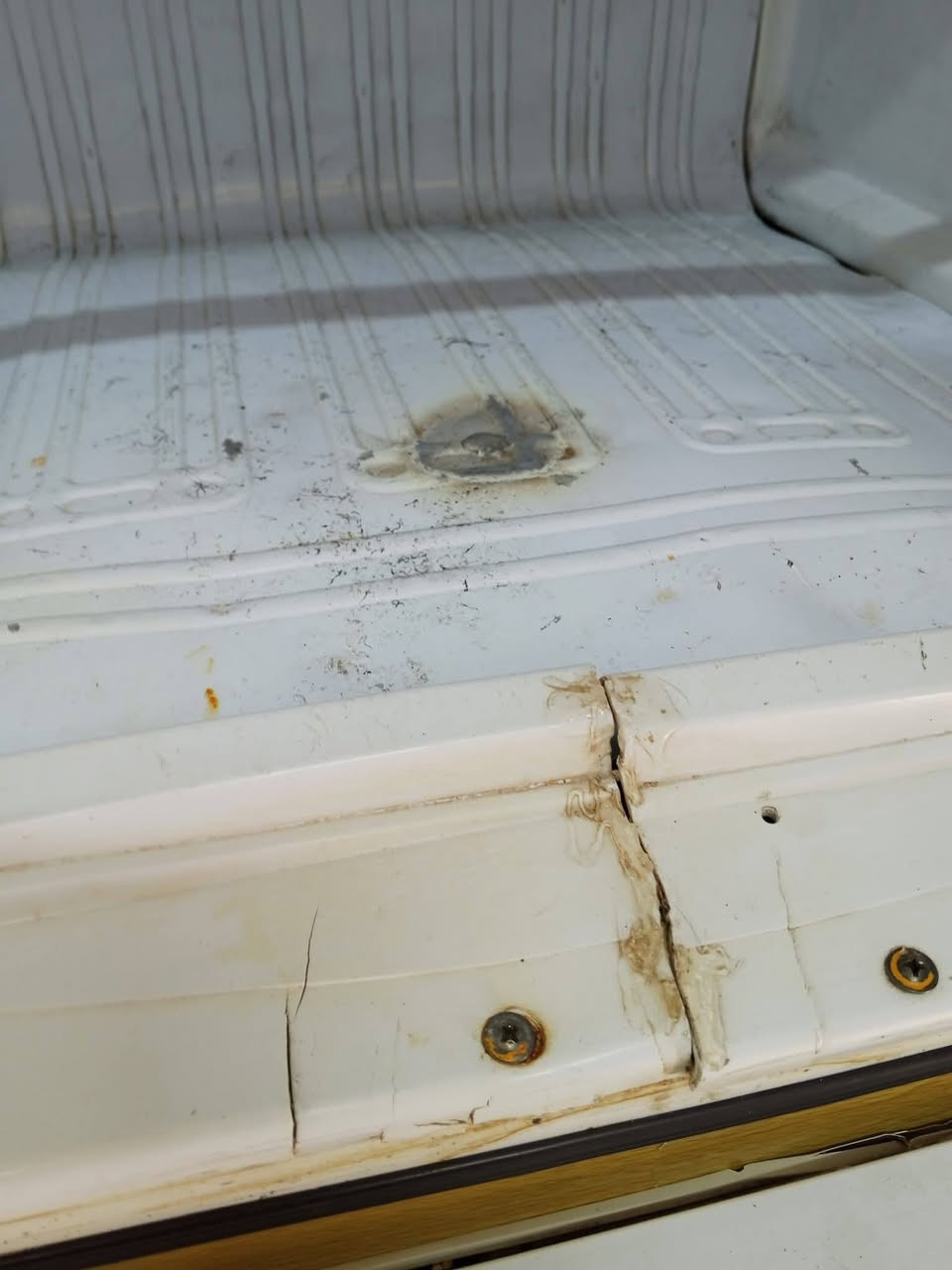 للبيع تجميد وبرودة ممتاز فوك جوه كما موضح بالصوره بس دكمه تعلي وتنصي ماكو مكان حي الجامعة سعر75
***********
