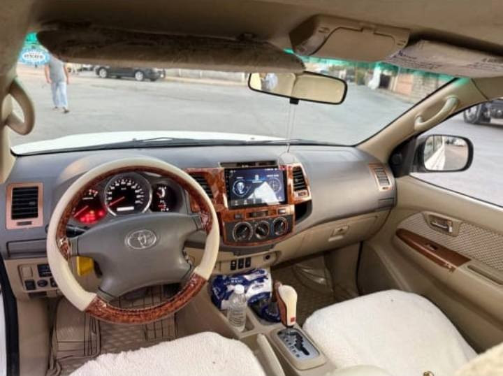 تيوتا فور جنر موديل ٢٠٠٩ سياره جديده ومكفوله عدا الجالمغ الامامي براغيه مفتوحه بدون تبديل الباقي كفاله عليها سيرفس كامل حداديه قبل ١٠ ايام مسويها مستعجل على البيع ***********ماكان واسط شيخ سعد
