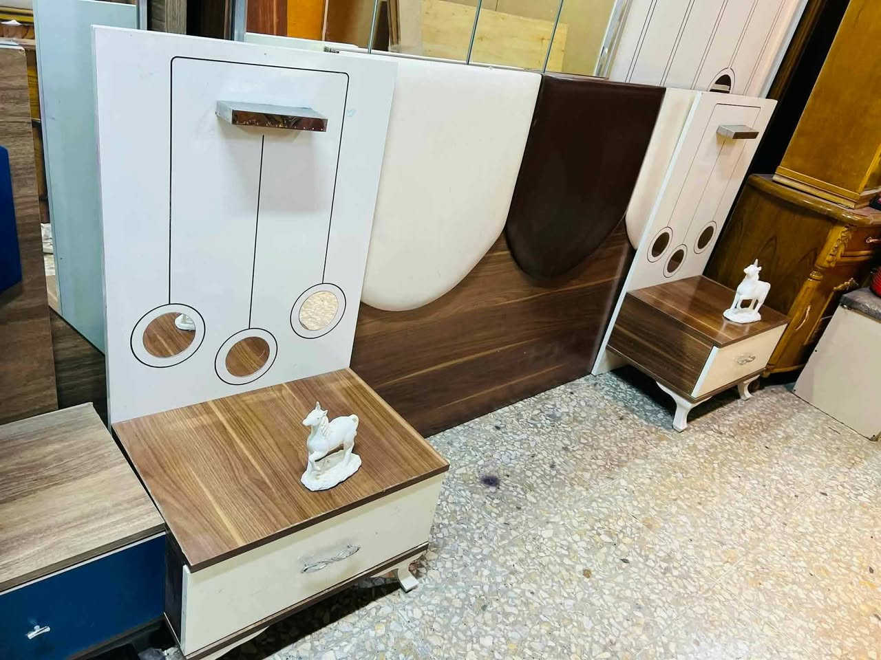 غرفة نوم مستعملة🇹🇷
 نضافة90 ٪💯
عدد القطع / 5
نضام / أسلايت 💢
سعرها / 375 💸
شد ونقل داخل بغداد مجاني🚛
يوجود توصيل محافضات 🚛


**إذا كنت صاحب هذا الإعلان وتريد حذفه لأي سبب، رجاءا أرسل رسالة إلى الدعم الفني**