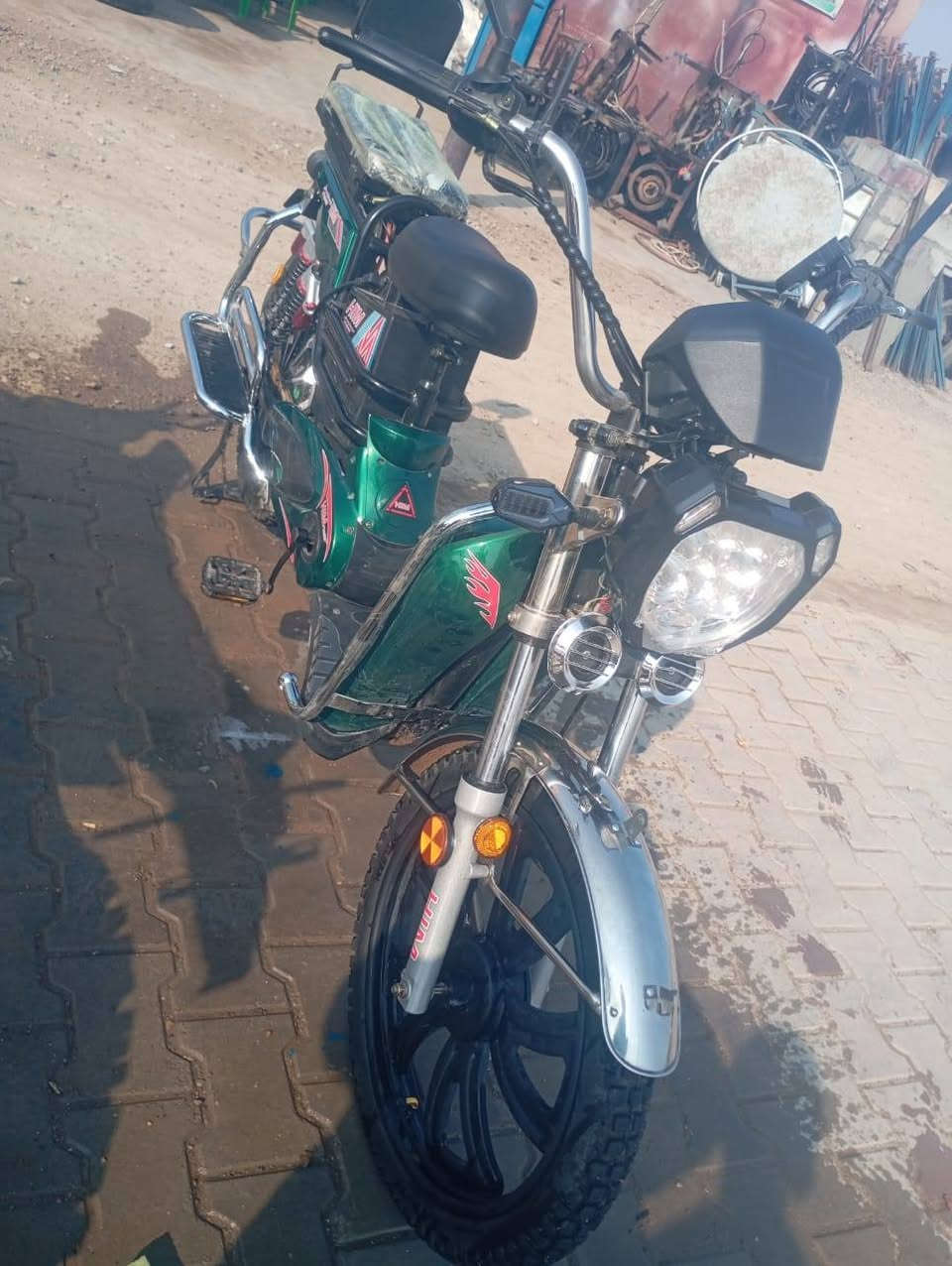 بايسكل شحن للبيع العنوان ديالى دلي عباس ماشي 400متر رقم الهاتف ***********
