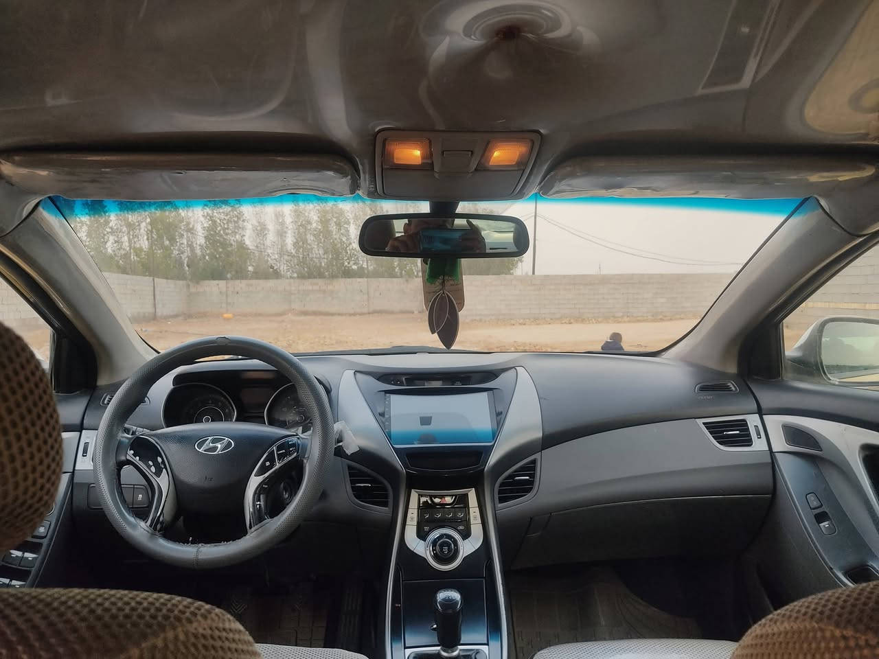 النترا موديل 12وارد أمريكي حادثة بسيط جاملغ الخلفي بدون اي دواخل السياره ليبل واحد كير مكينه جدد كير عادي 6نمر صدر خلفي امامي جديد تخم تاير كهربائيات كله بلاديه تبريد ثلج مكينه 1800دوش شاصي لغد حوض كله مكفول 80وبيه مجال بسيط العنوان بغداد النهروان اتصال فقط ***********
