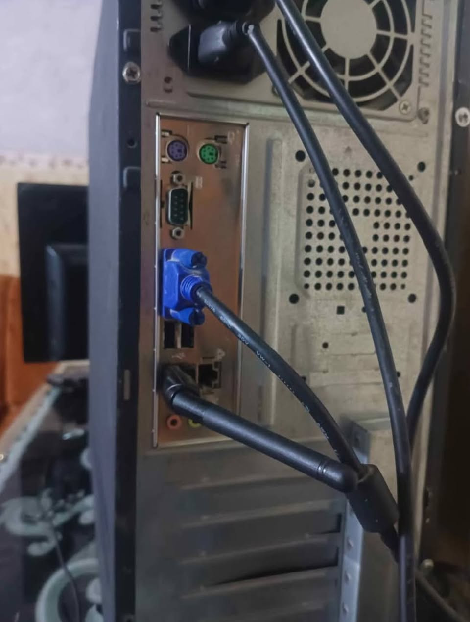 سلام عليكم اخوان كمبيوتر مكتبي شغال 100٪ اي نقص ما بي
يرادلك بس معجون حراري لئن المعجون منتهي + قطعه مال صوت وا الباقي شغال 

السعر 75مع التوصيل + او الي يريد مراوس عادي اعرض الي عندك وا بيك خير وا تدلل

مكاني بغداد


**إذا كنت صاحب هذا الإعلان وتريد حذفه لأي سبب، رجاءا أرسل رسالة إلى الدعم الفني**