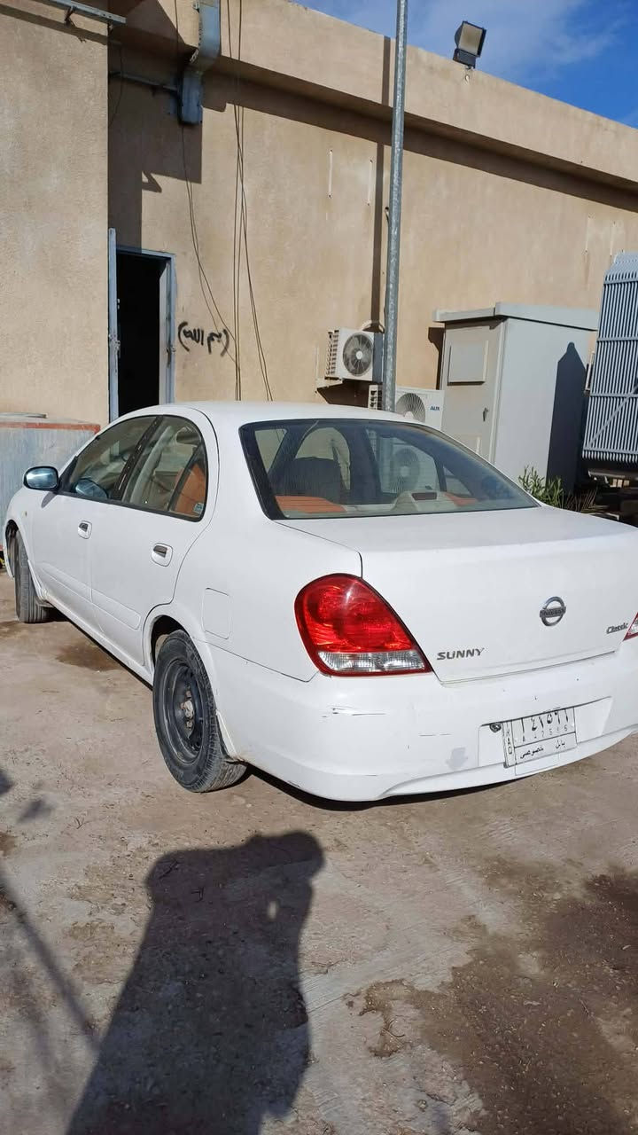 سني ٢٠١٠ للبيع ياباني نضيفه  السعر ١٠٥ بيه مجال اتصال ***********
