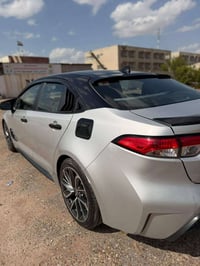 TOYOTA COROLLA SE 2022 فول مواصافات  سقف اسود بلاد  فتحه سقف  بصمه دخو...