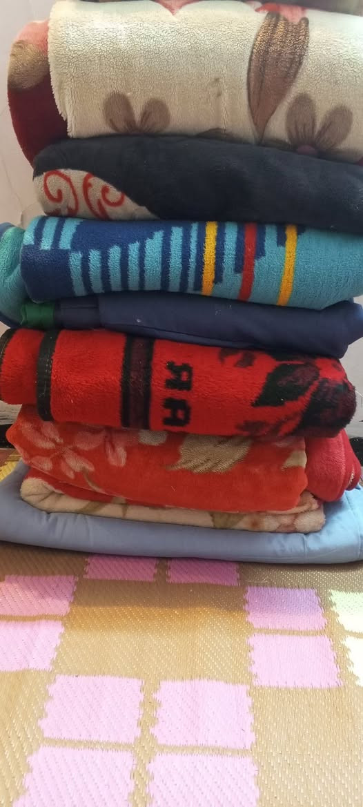 مرحبا للبيع/بطانيات مستخدمات العدد 7ولحافات بولستر العدد3
البطانيات بيهن 2شرار نظيفات
ادفع سعر اذا شراي مكانهم الايمن


**إذا كنت صاحب هذا الإعلان وتريد حذفه لأي سبب، رجاءا أرسل رسالة إلى الدعم الفني**