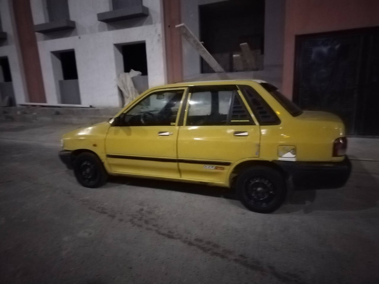 سايبا 12 كير محرك كفاله تبريد شغال كهربائية شغاله 
حداديه امامي خلفي دبلات كله جديد رقم بغداد انكليزي مصفره هياه غرامات تحويل مباشر مكاني ديوانيه حي حظاره سعر 25 بيها مجال ***********
