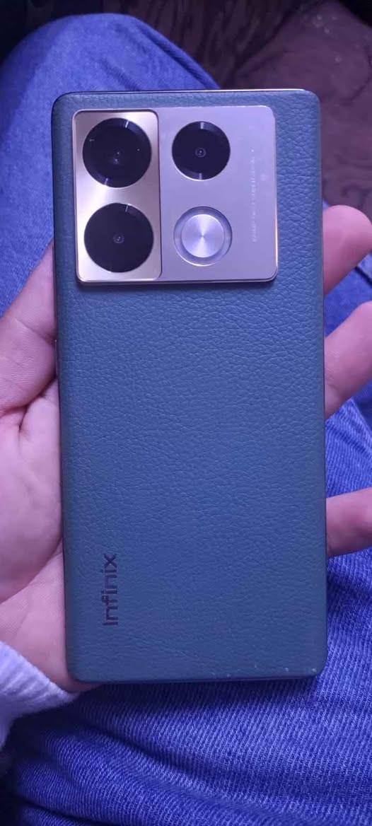 للمراوس فقط 
انفنكس نوت 40 برو ذاكره 256 جهاز نصيف فقط فطور بل شاشه مامأثر على المس جهاز استعمال حلو بغداد, العراق


**إذا كنت صاحب هذا الإعلان وتريد حذفه لأي سبب، رجاءا أرسل رسالة إلى الدعم الفني**