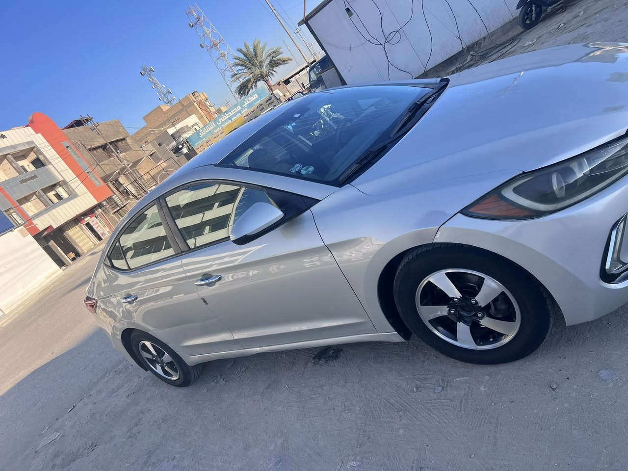 النترا 2017 السياره حلوه وخير من الله مبدل مكينه جديده 
مابيها اي نقص تدفئه تبريد رقم اربيل تريد وكاله تريد تحويل 
حادثها جاملخ وبنيد بدون اي دواخل وقبط جنه مصبوغ فقط 
مكاني بابل المسيب 
سعرها 111وبيخا مجال 
رقمي ***********
