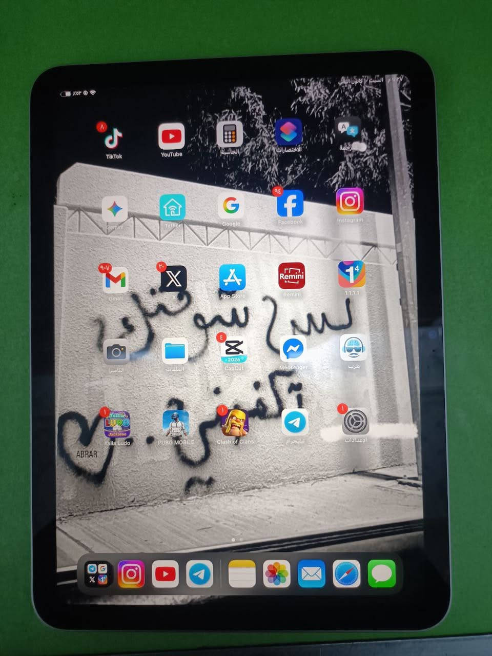 السلام عليكم
ايباد عشره مستعمل خمس اشهر نضيف السعر 360 
الرقم ***********
