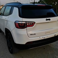 جيب كومباس 2019 ماشية 109 الف/كلم لون ابيض سقف اسود بلادي محرك ٢٤٠٠  ت...