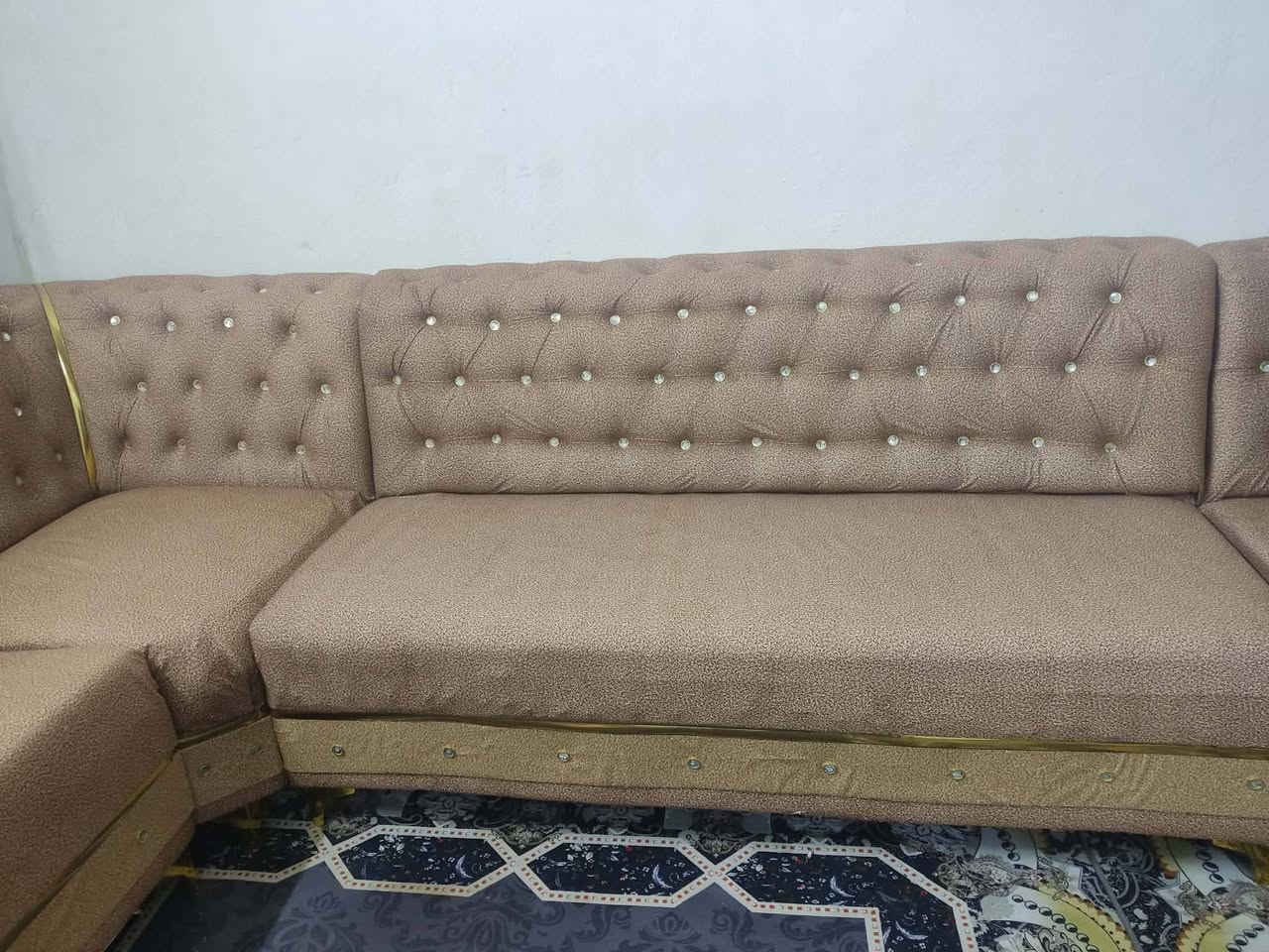 دوان خشب عراقي فصال تركي 7 امتار دوشمة جديده اليوم كمل  قمة الجمال   السعر 250 عنوان حي عدن الاسير ***********
