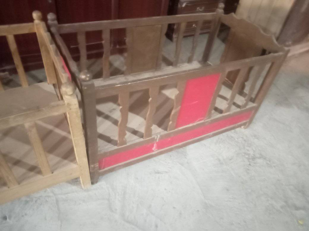 يوجد لدينا غراض مستعمل موقع ام العضام شارع رئيسي ***********
