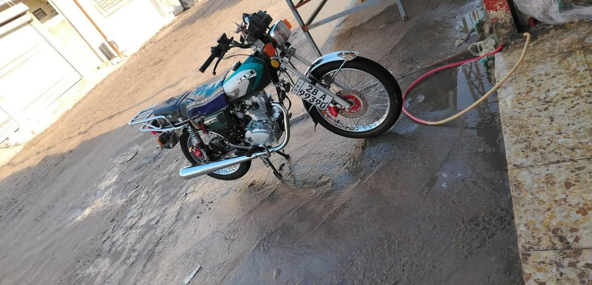 السلام عليكم دراجه اربعه كير للبيع رقم وسنويه رقم نجف بمليون و300 وبيه مجال مكاني نجف شارع المطار رقمي ***********
