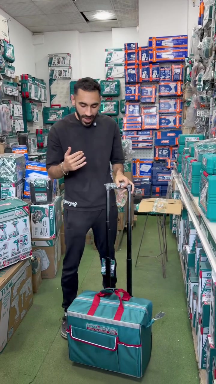 موديلات الكومبو عندنا في شركه بدوي كتير بس كومبو النهارده مختلف تماماً 👌🏻💥💥

كومبو 5 في 1 عباره عن
 هيلتي 26مم✅
 شنيور 66 نيوتن دقاق ✅
صاروخ 1200وات✅
درل 405 نيوتن✅
كشاف 450 ليومن✅

 يعني العده الاساسيه لاي فني في شغله😎🔥🔥

Model⤵️
✨TCKLI20595✨

ومنسناش السعر يبقى على قد الايد عشان تشتري براحتك🔥🔥

للتواصل 01028090122📱
للتواصل واتساب https://wa.me/201028090122
📍 العنوان المنصوره الحسينيه أمام سور المحطه بجوار الكنيسه 
متاح شحن لجميع المحافظات 🚛

#Total
#TOTAL
#توتال
#Tools
#عدد
#بدوي


**إذا كنت صاحب هذا الإعلان وتريد حذفه لأي سبب، رجاءا أرسل رسالة إلى الدعم الفني**