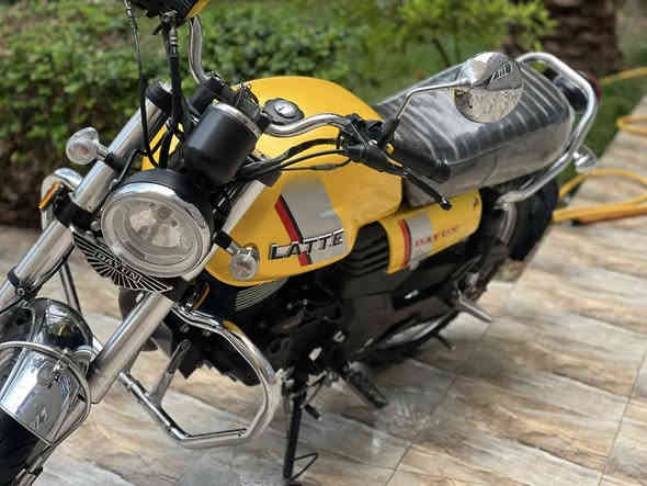 دراجة دايون لايتي 2022 (طالعة 2024)
السعر: 2,419 بيها مجال 🔥🔥
✔ مرقم إنكليزي – رقم قادسية F16
✔ مداور نفس الساعة بمديرية مرور القادسية
✔ من المالك إلى المشتري مباشرة
✔ مشي 12,000 فقط
✔ دخول أصولي مو أدوات (مثل المرقم أربيل)
✔ شركتها أميرت جنوب – كمرك أصل
✔ شاصي مكفول
   للتواصل ،***********
