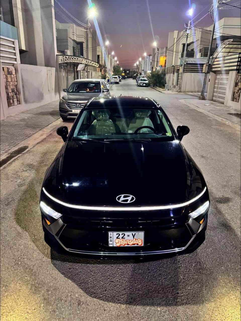 بيع مستعجل
سوناتا 2025
الشكل الجديد
سيارة بدون ايرباك وجه كبس 
بيها الباب و الجاملغ الخلف السايق 
ماشية ١٢ الف قابل للزيادة مايل
السعر 200  ورقة وبيها مجال بسيط  

المواصفات :

بصمه. + ابواب
المحرك : 2.5L (اربعة سلندر)
لايتات زينون اصل مع حاجب LED مع اشارة LED
رادار امامي مانع تصادم
رادار جانبي (نقاط عمياء) بالمرايا الجانبية حديد مسار وقيادة ذاتية
كامرة خلفية دوارة اصل مع الستيرن
شاشة الدشبول حجم كبير للتحكم بأيعازات السيارة تحكم فول كهرباء لكرسي السائق نشغيل عن بعد
كيرتعليك + كير 8 نمر +شفتات ستيرن
٣ وضعيات قيادة
كيلو متر ديجتال
نحديد مسار الطريق
سايد بريك دكَمة
تحكم ستيرن جهتين بلوتوث وحاكية وكروس سرعة وتحكم صوت
مانع انزلاي )
مكان السيارة النجف للتواصل 
تلفون او وتساب ***********
