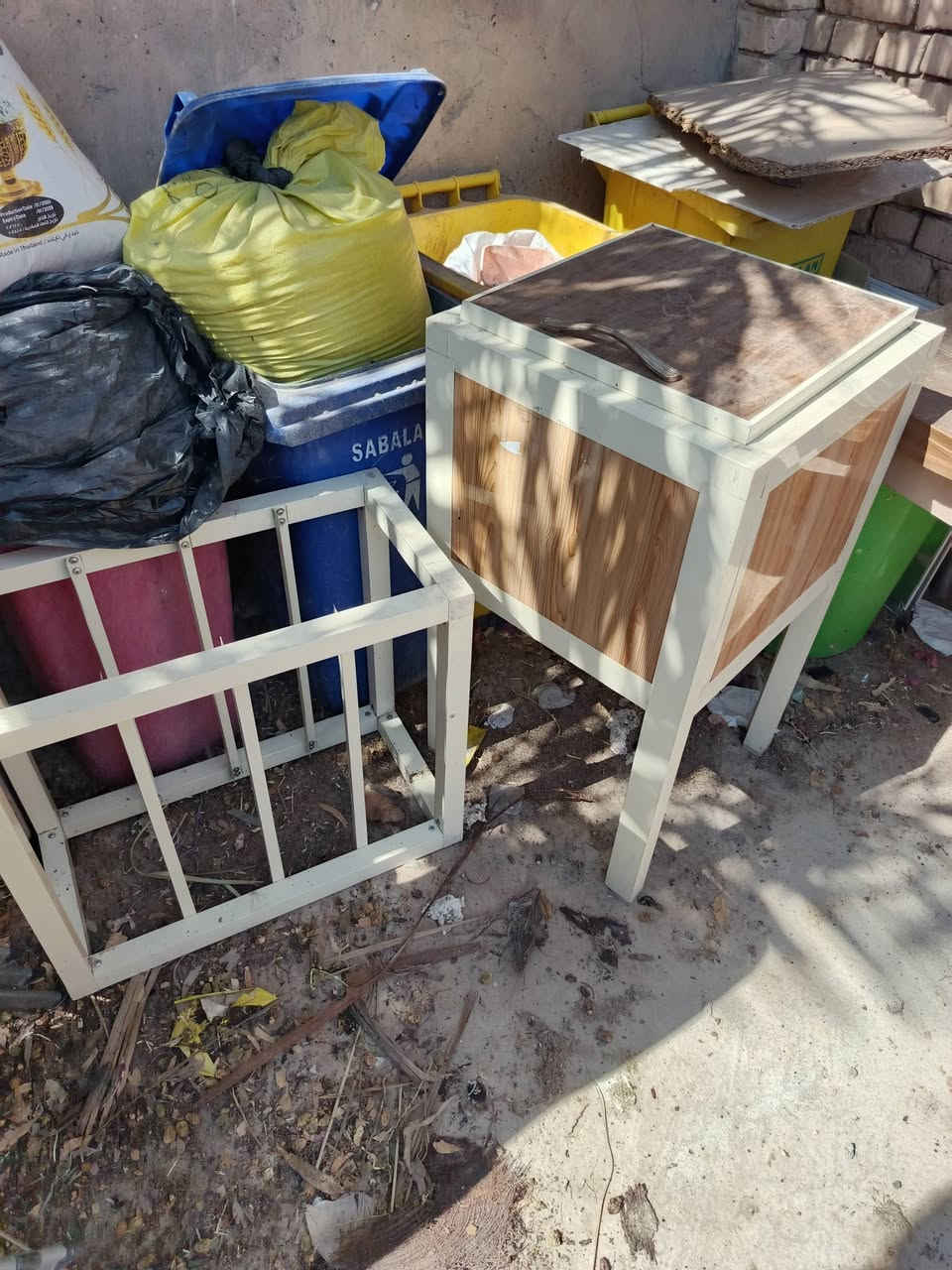 يعلن مزاد نشوان الشمري عن وصول بضاعه استعمال قليل العنوان خلف مستشفى بلدروز العام ع الرقم ***********

