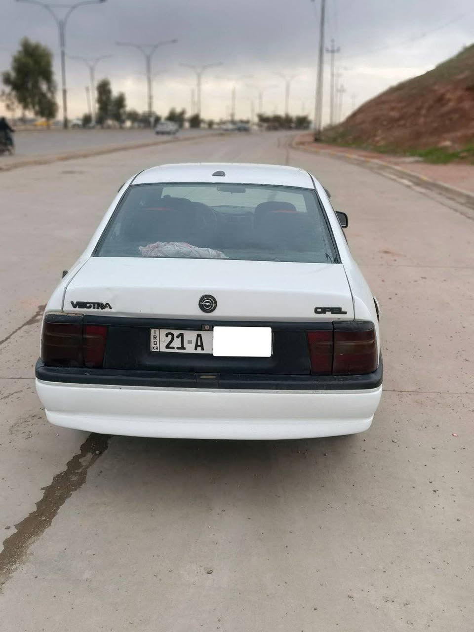 سلام عليكم اوبل فكتره موديل 91 محرك 20 سنويه بسمي جديده حته تاريخ 2031 گير اوتماتيك بطاقەمال بانزین موجود  رقم سلیمانیه  عنوان كركوك للاستفسار اتصال ع رقم ***********
