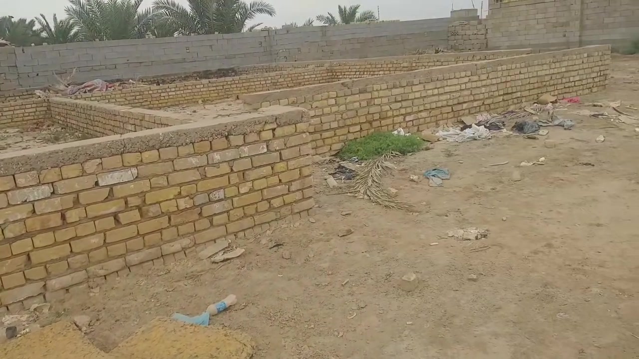 السلام عليكم
قطعه للبيع بتلو ورئ الشارع العام بنزلت السكلات قرب المجمع السكني الجديد بصف برج الاتصالات
المساحه 500 متر 
للاستفسار 
*********** 
اتصال وبيه واتساب

