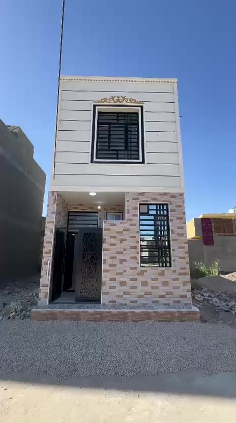 سلام عليكم بيت لبيع مساحة ٥٠ متر العنوان البوبيات عمود ٧٥ وتنزل خدمات ماء كهرباء مجاري السعر ٨٠ مليون وبي مجال قليل تفاصيل أكثر تصل عل الرقام التاليه او مراجعة مكتب علي السلطان مقابل مدارس الكنوز البوبيات عمود ٨٣ 
***********
***********
