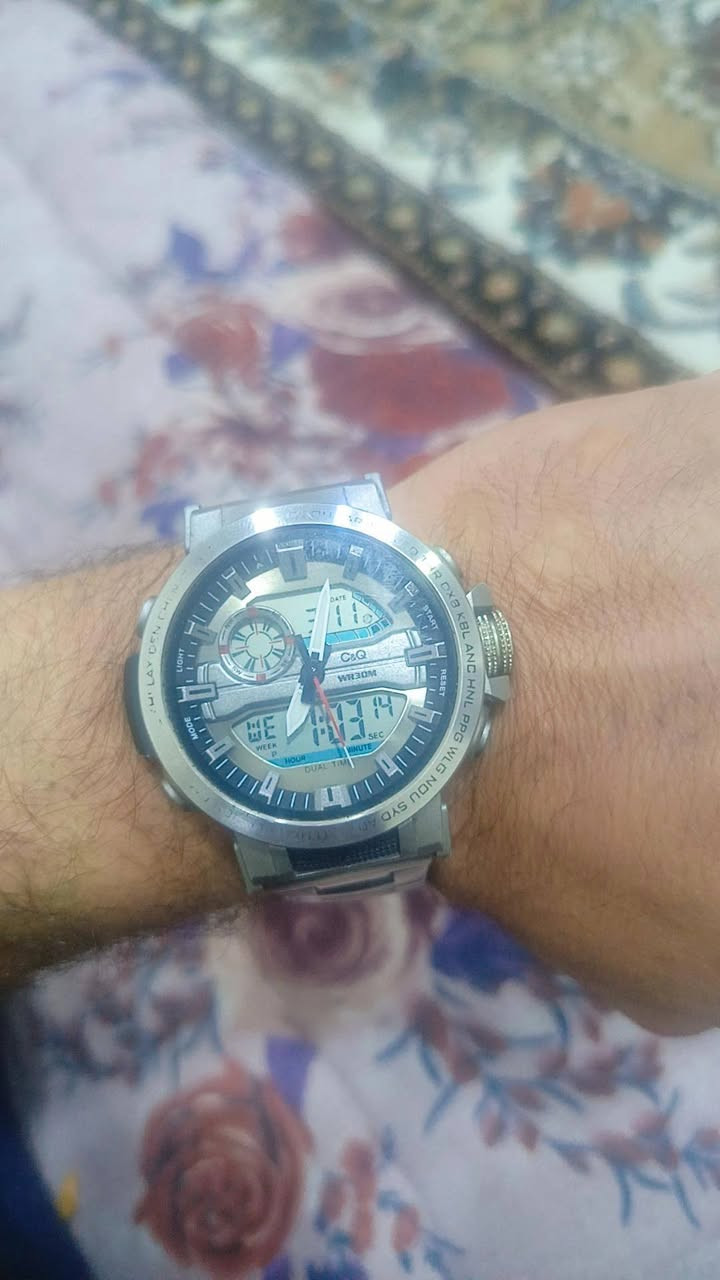 السلام عليكم الكتروني وعقارب 
تيتانيوم اراقام لامينوس 
نضافه تامه 
سعر 40 وبيها مجال قليل للشراي


**إذا كنت صاحب هذا الإعلان وتريد حذفه لأي سبب، رجاءا أرسل رسالة إلى الدعم الفني**