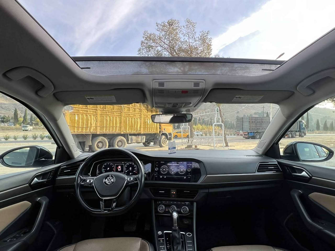 جیتا (2019 SEL Premium )
فول مواسەفات
( کوشن گەرم .کوشن سارد . بەسمە .  پانۆراما . ئاوینە هیتەر . ٤ مۆد لێخورین . برێک بەسما . ئۆتۆ ستارد ستۆپ . ئێمپریفایەر . گێچ ئەلیکترۆنی . دەشبول لید ٣٢ رەنگ . رادارپێش و دوا ……) 
سەنەوی تازەیە تا ٢٠٣٠ هەزەی تازەیە 
چوار تایەی تازە بۆ بەسراوە 
هەموو شتێکی بەشەرت 
بۆنیتی دەعمێکی زۆر سوک ٢ پارچەش کلێری ئەمریکە 
سەیارە زۆر تازەو جوان ماوەتەوە 
پێشی کامل بەلادە بەس ئەو لایتانە هی ئەو مواسەفاتە نیە 
هەموو شتێکم نوسی وە
شوێن چەمچەمال،،تەکیە
نرخ 154 ومجال
 ***********
*********** السليمانية, العراق
