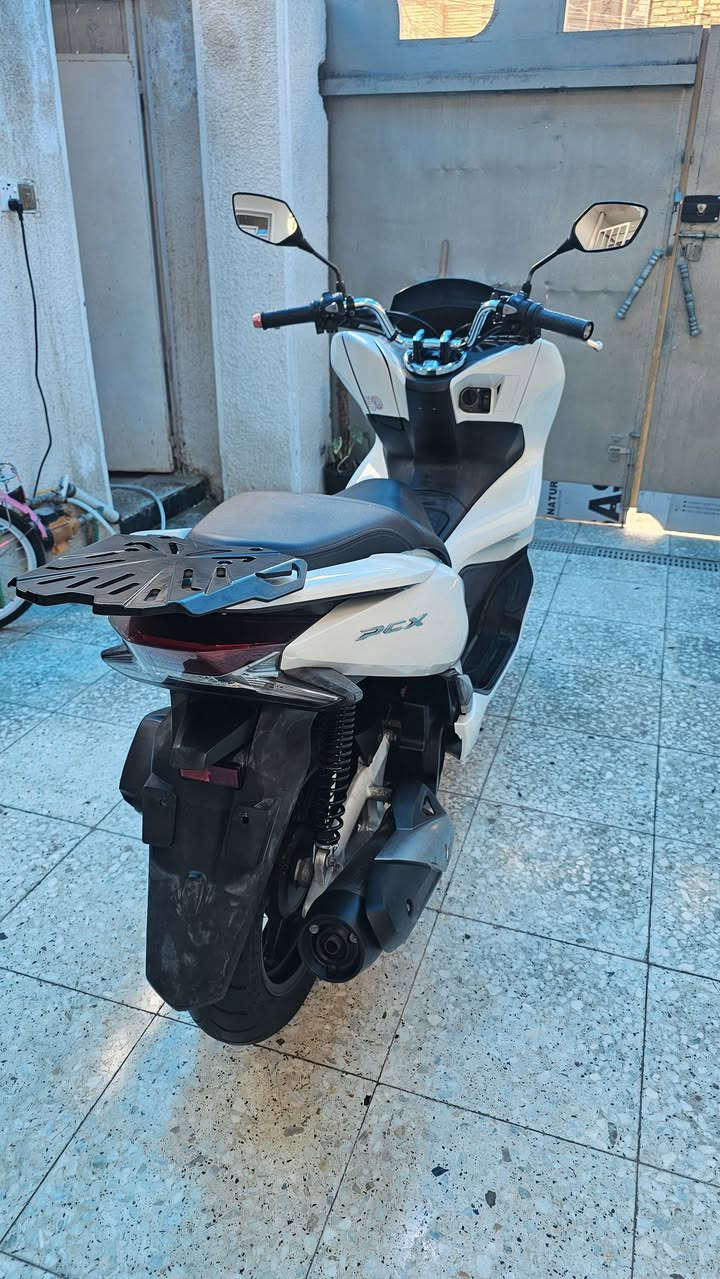 سلام عليكم / اللهم صل على محمد وال محمد 
bcx جيل الثالث 
وارد كوري 
ماشيه( 32 )
دراجه رمبه مكفوله كفاله عامه بحالة الوكالة مكفوله من الشخط 
بصمه 
تدفئه بل يدات 
سيبايه بلاديه 
العنوان / بغداد / الحسينية مال راشدية 
يوجد توصيل جميع المحافظات 
الشراي يتصل ويدلل 
***********
