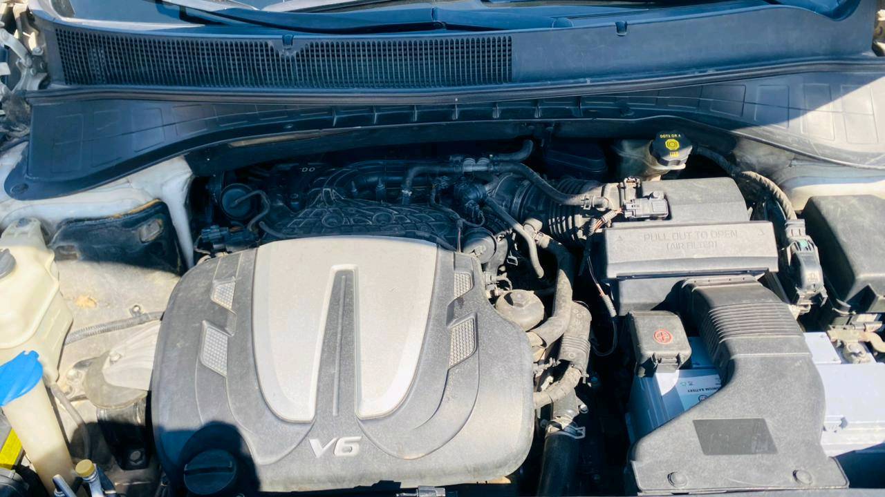 سيارة كيا ل سورنتولبيع ب22000$

٢٠١٨ موديل 
٧ راكب 
جلد قماشها 
محرك ٦سلندر
حجمه ٣.٥
لون ابيض 
خليجي 
*********** تواصل اتصال ع