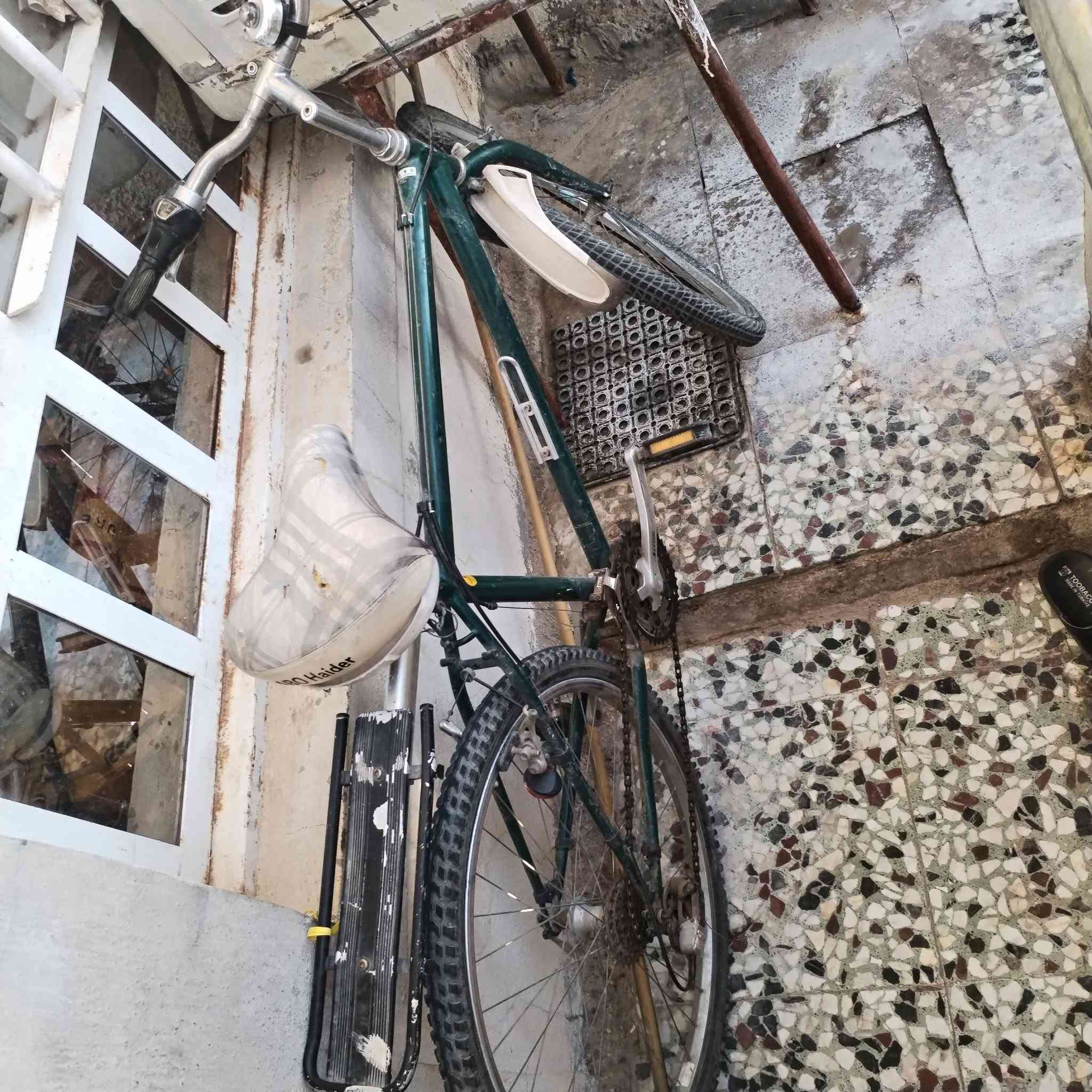 السلام عليكم 
دراجات هوائية العدد 2 للبيع 
مثل ماموضح بالصوره 
السعر 2 //125000الف
الشباب يتصل 
***********
