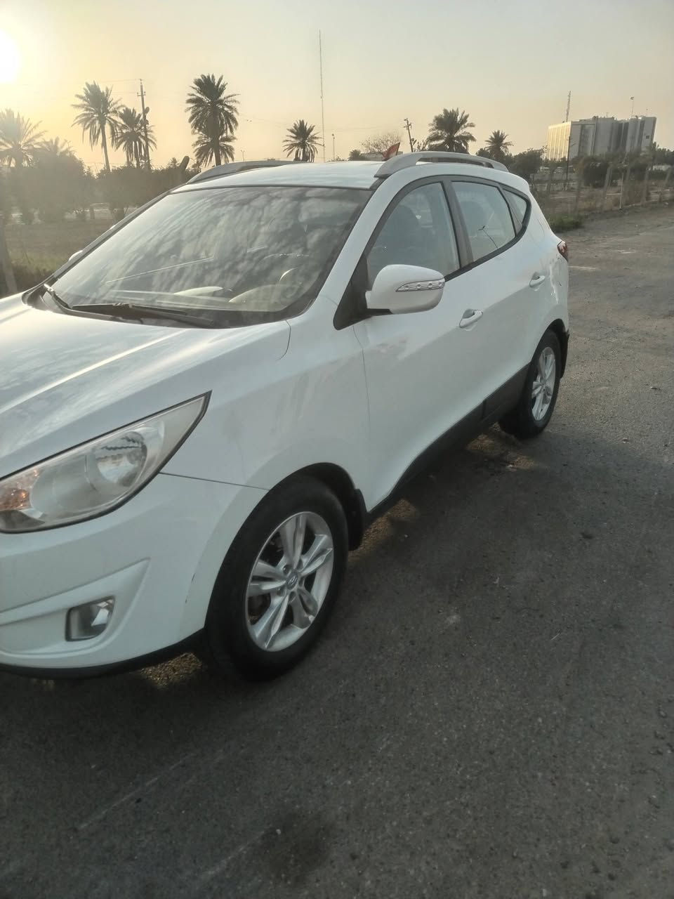 السلام عليكم 
توسان 2012خليجيه ماشيه 129 السونار مرفق بالصور اضافه للسونار ضربه بالجاملغ الخلفي جهة السايق مصلح بارد وتكحيل محرك2000بلادي كير بلادي تبريد وتدفئه شغال 
السعر 145بيهاا مجال بسيط
العنوان /بغداد النهروان 
***********
